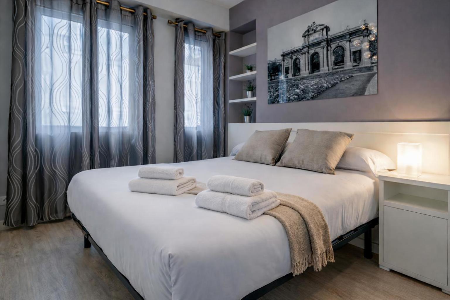 Apartamento Plaza De Castilla II - Urbano Con Estilo Y Funcional — Photos 3