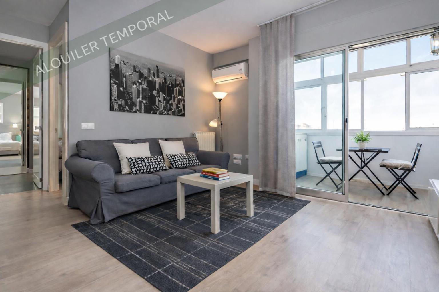 Apartamento Plaza De Castilla II - Urbano Con Estilo Y Funcional — Photos 2